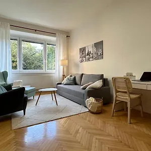 Apartmán S Balkonem U Parku & 15 Minut Do Centra, Brno