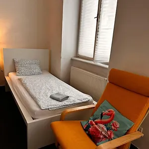 Hostel Veveri - Uvoz, 10 Min Pesky Do Centru, Brno
