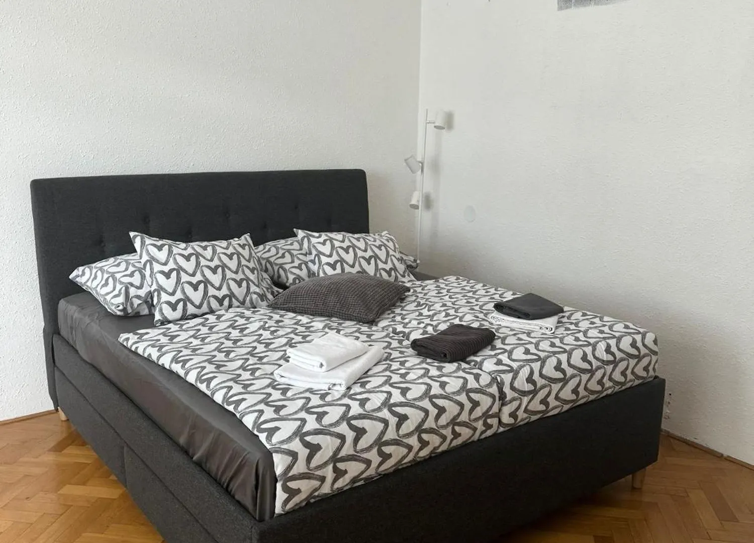 Studio Apartment Monte Bu Brno Tsjechië
